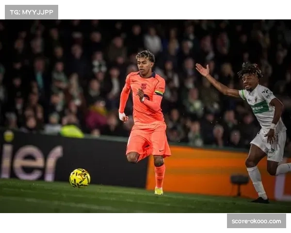 巴萨客场3-1击败埃尔切 亚马尔德容联袂闪耀巩固榜首 巴萨客场3-1击败埃尔切 亚马尔德容联袂闪耀巩固榜首