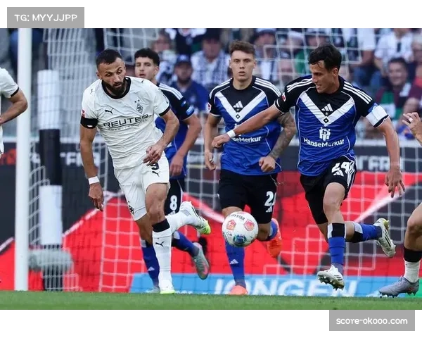 汉堡波尔津三后卫变阵应对多特边路 但中场衔接出现脱节问题 汉堡波尔津三后卫变阵应对多特边路 但中场衔接出现脱节问题